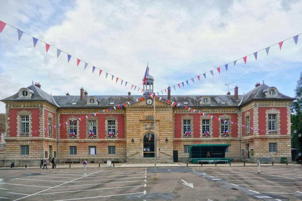 Le Studio Cosy D'Angelique Et David Avec Parking Rambouillet Exterior photo